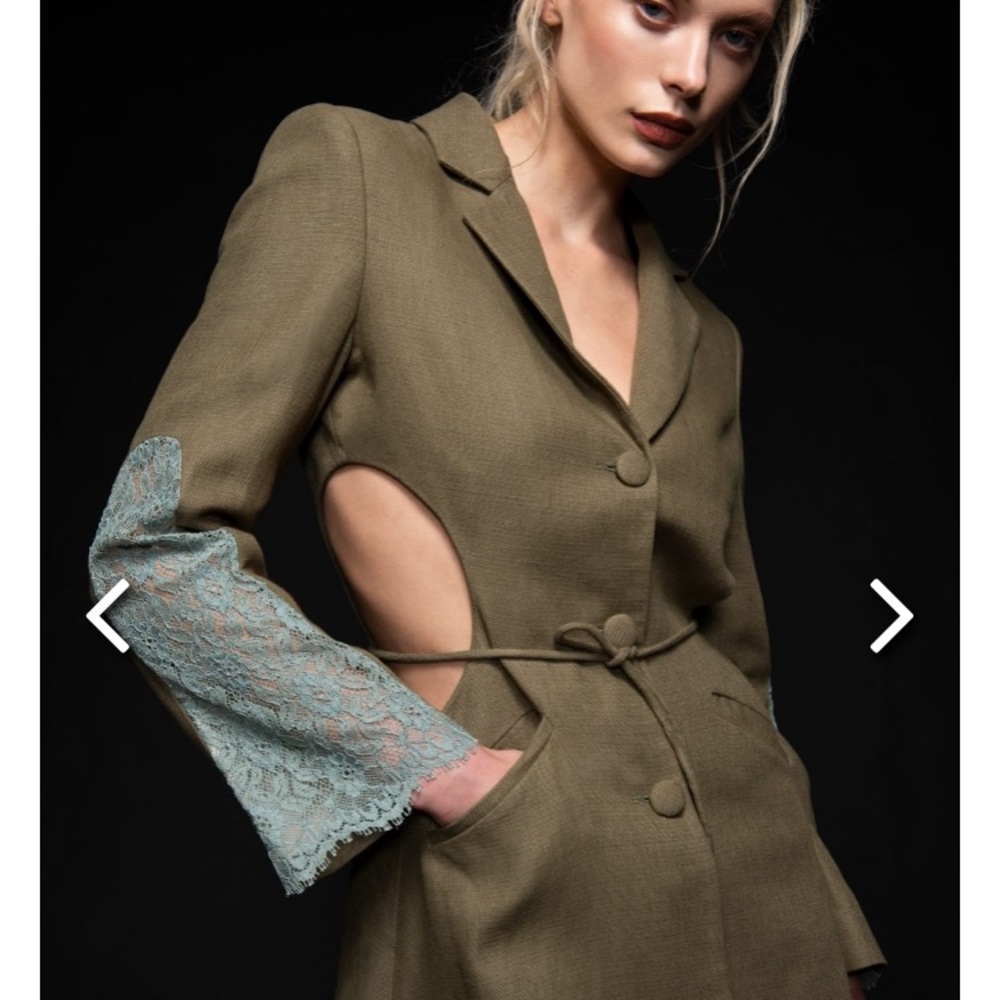 You’ll be best dressed wherever you go.